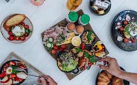 Harbour Suites Boutique Hotel